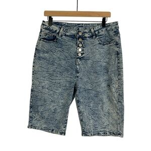Women's Acid Washed Distressed Blue Denim Button Up Bermuda Shorts 1XL Stretch